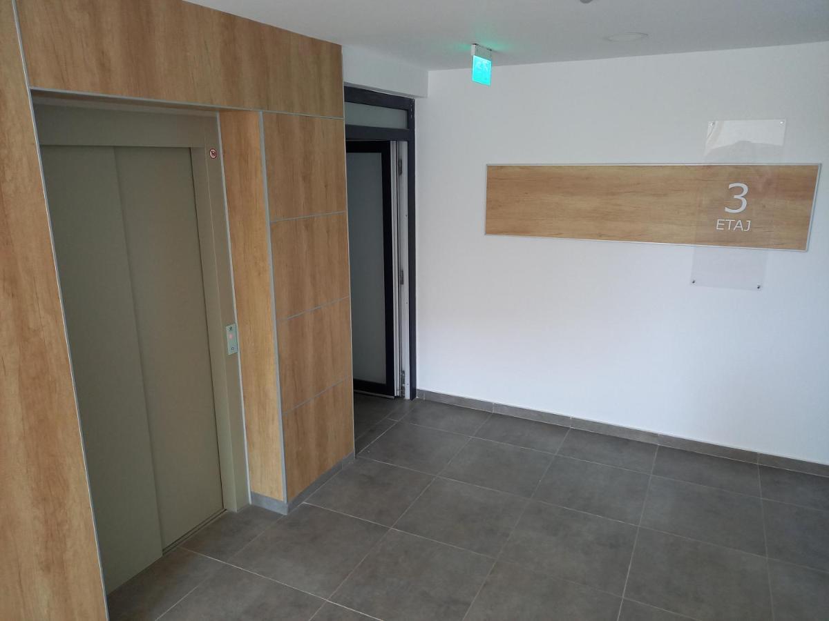 Lavanda Apartment Oradea Εξωτερικό φωτογραφία