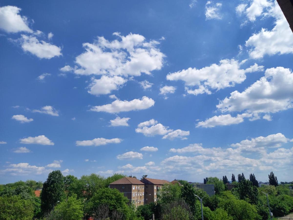 Lavanda Apartment Oradea Εξωτερικό φωτογραφία