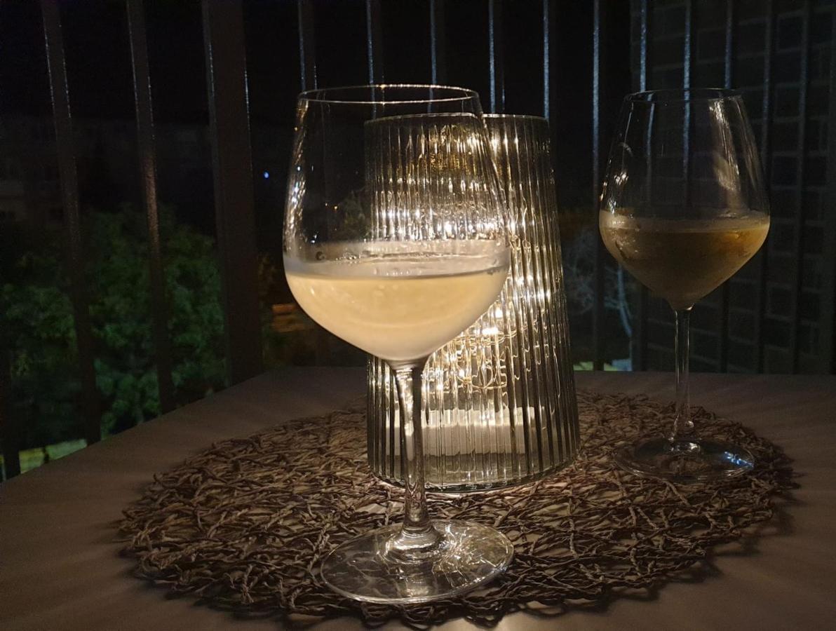 Lavanda Apartment Oradea Εξωτερικό φωτογραφία